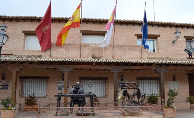 Hallan los cadáveres de un matrimonio en Villafranca de los Caballeros