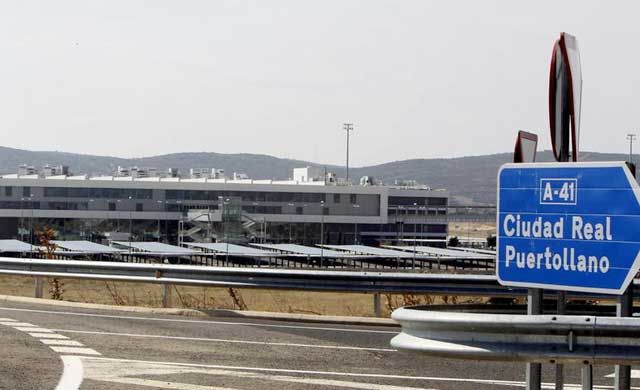 El aeropuerto de Ciudad Real, a la espera del informe de la Agencia Estatal de Seguridad Aérea para empezar a operar