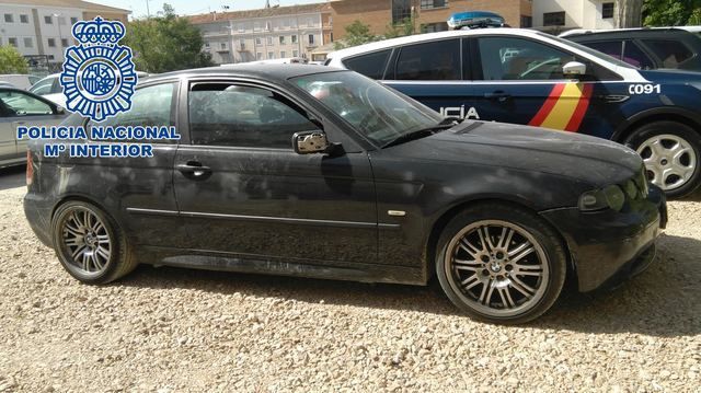 El coche utilizado por los responsables, incautado por la policía