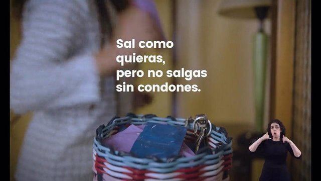 Nueva campaña de Sanidad: 'Sal como quieras, pero no salgas sin condones'