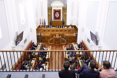 Techo de gasto y modificación de Ley de Aguas, en el pleno de Cortes de este jueves