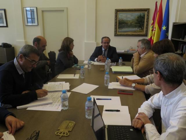 A través de los Presupuestos Generales de Castilla-La Mancha para 2020.  