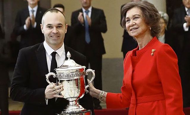 Andrés Iniesta recibe el Premio Nacional del Deporte