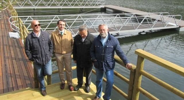 El expresidente de la Diputación de Toledo, Arturo García-Tizón junto a Jaime Ramos y el expresidente de la CHT en Ciudad de Vascos /Imagen de archivo 