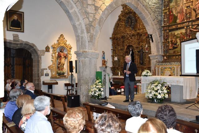 Dueñas y Serrano ensalzan el órgano de la Iglesia de Santiago El Nuevo de Talavera