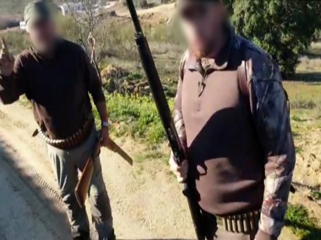 Fue golpeado con una escopeta y perdió el ojo tras una acalorada discusión con dos cazadores