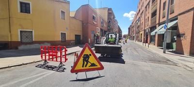 Comienzan los trabajos de asfaltado de una veintena de pasos de peatones