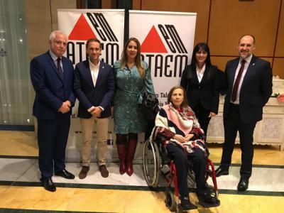 250 asistentes a la cena solidaria de ATAEM