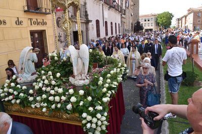 Talavera celebra la colorida procesión del Corpus Christi