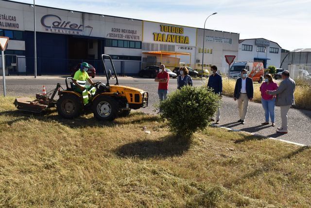 TALAVERA | El Ayuntamiento realiza mejoras en la imagen de Torrehierro para 'atraer inversiones'