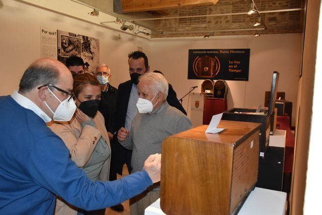 Ya puede visitarse la exposición de radios históricas de Marcelino Santos