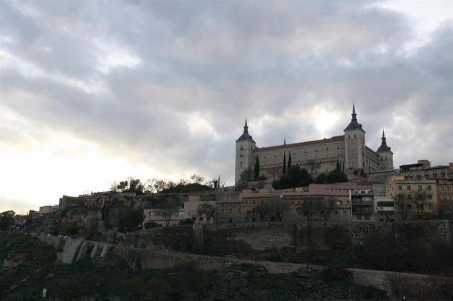 IU CLM pregunta al Gobierno de España sobre el enterramiento de franquistas en el Alcázar de Toledo