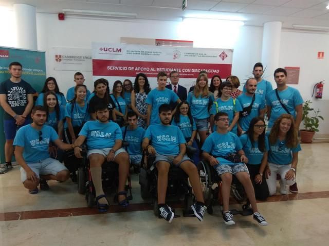 Dieciséis jóvenes discapacitados conocen las posibilidades de estudiar en la UCLM gracias al 'Campus Inclusivo'