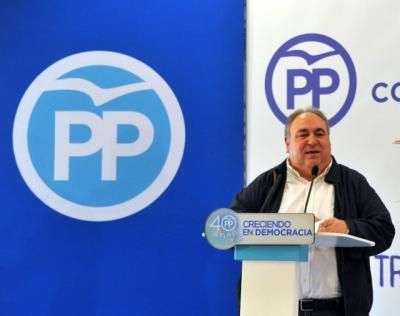 Tirado se retira de la carrera sucesoria en el PP de CLM