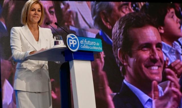 Proponen que Cospedal sea nombrada presidenta de honor del PP en la región