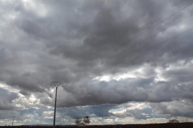 El tiempo: una Dana y tormentas en gran parte de España