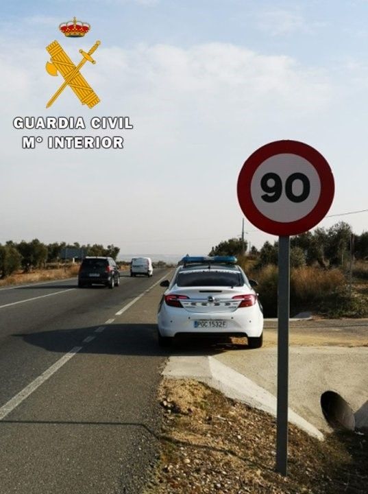 La Guardia Civil investiga a una persona por circular a 187 km/h