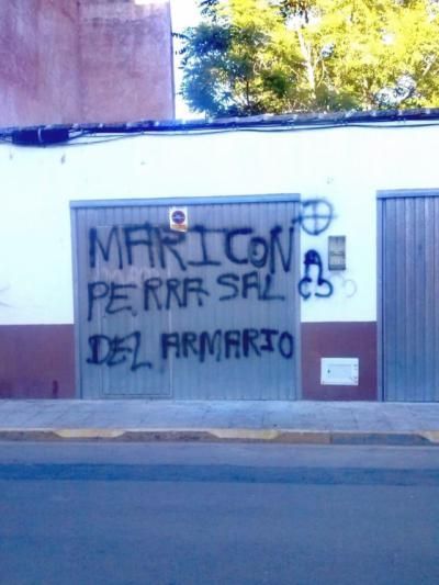 Denuncian las pintadas homófobas aparecidas en un municipio de la región