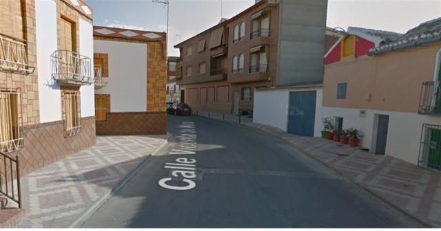 Muere el conductor de un camión de recogida de basuras al chocar contra una casa