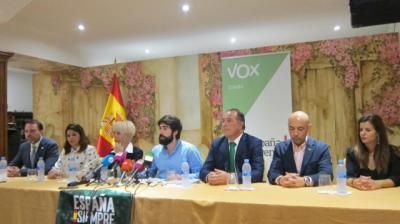 Vox se compromete a construir el AVE con parada en Toledo y Talavera: "No vendemos sueños, sino soluciones reales"