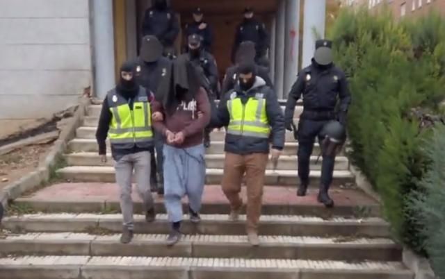 Prisión incondicional para el detenido acusado de formar parte de una red de apoyo a DAESH