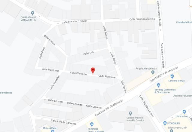 Dos personas trasladadas al hospital por el incendio de una vivienda