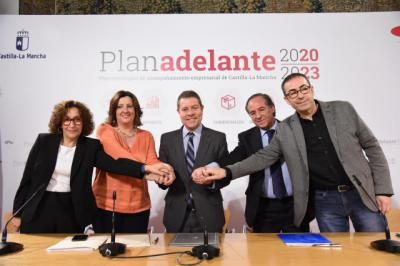 CLM reedita el Plan Adelante: 280 millones de euros para la modernizar y consolidar empresas