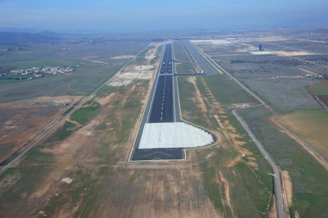 COVID-19 | El aeropuerto Ciudad Real abre un corredor aéreo sanitario con China