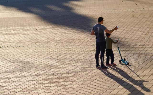 DESCONFINAMIENTO | El Gobierno estudia cambiar el horario de salida de los niños por el calor