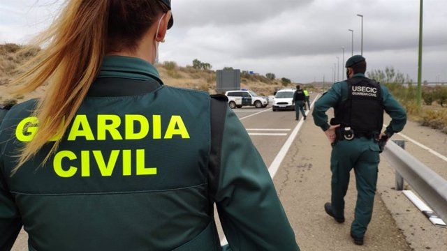 Control de la Guardia Civil para cumplimiento del confinamiento perimetral. - GUARDIA CIVIL | EUROPA PRESS