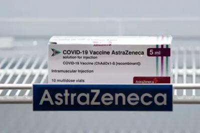 COVID-19 | Suspendida la vacunación con AstraZeneca a menores de 60