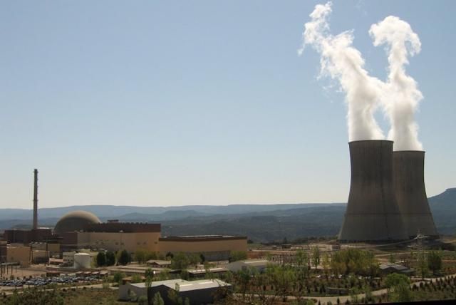 Dos heridos durante la recarga de la central nuclear de Trillo