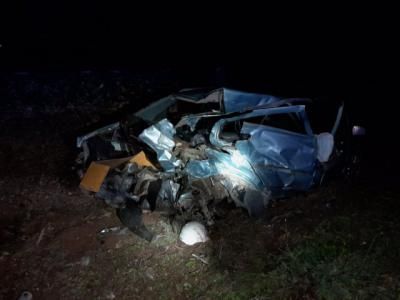 Los dos ocupantes de un coche arrollado por un tren, graves en la UCI