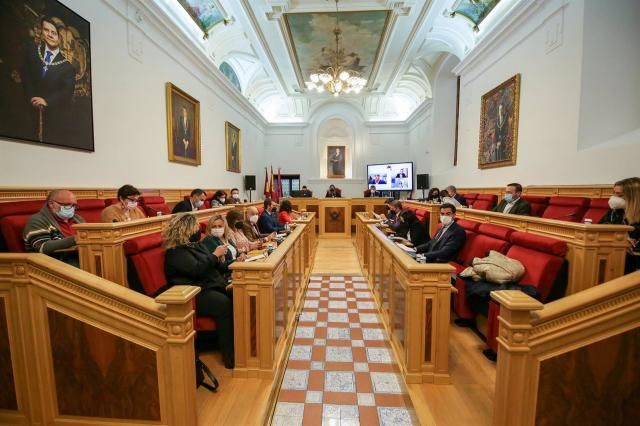 La Biblioteca Municipal del barrio del Polígono se llamará “Almudena Grandes”