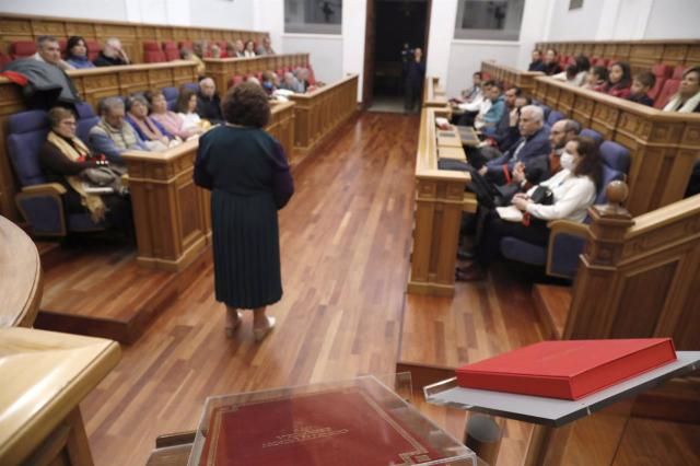 Más de cien personas conocen las Cortes de CLM durante las jornadas de puertas abiertas