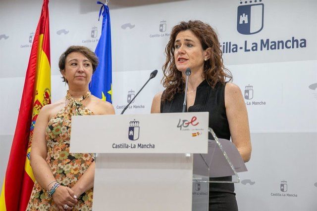 La viceconsejera de Empleo, Diálogo Social y Seguridad y Salud Laboral, Nuria Chust, comparece en rueda de prensa para analizar los datos de paro registrado correspondientes al mes de julio en Castilla-La Mancha.