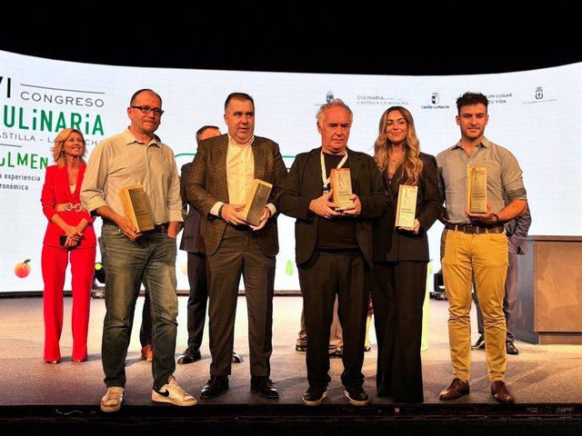 El cocinero Ferrán Adría tras recibir el premio extraordinario del sexto congreso Culinaria en Cuenca - EUROPA PRESS