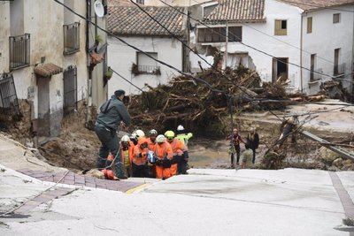 García-Page: "Espero que las personas a las que se está buscando en Letur aparezcan sanas y salvas"