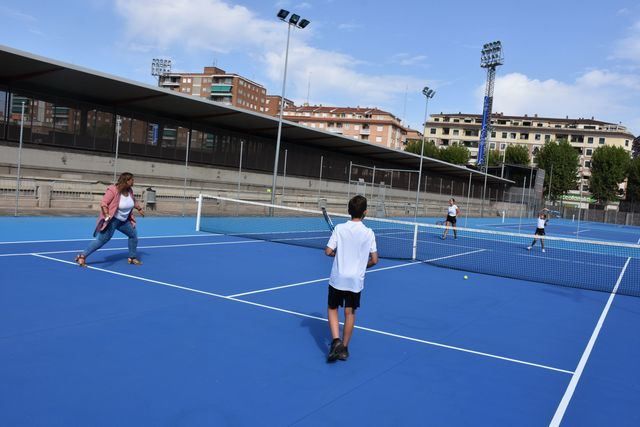 Talavera estrena pistas de tenis en el complejo deportivo ‘El Prado’