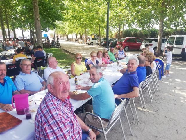 Paella solidaria en el barrio Nuestra Señora del Prado