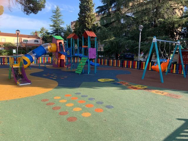 El Gobierno de Talavera renueva el parque infantil de El Potrero