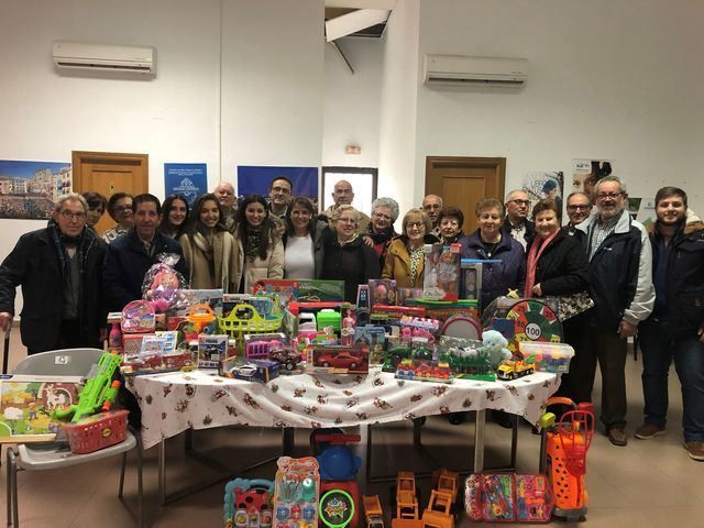 Recogida de juguetes para Cáritas en la localidad toledana de Malpica de Tajo