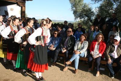 Parrillas celebra la romería en honor a la Virgen de la Fuente Santa