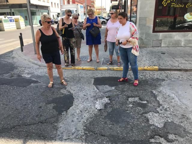 Tita García visita su barrio