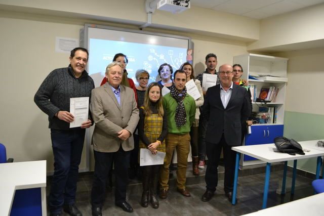 Academia Goma entrega los certificados de fin de curso a 15 alumnos