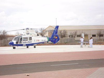 Tres heridos, entre ellos un niño de 6 años, tras salirse de la vía