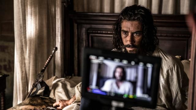 El actor Óscar Jaenada, en el rodaje de la serie de Amazon ’Hernán’.   / AMAZON PRIME VIDEO