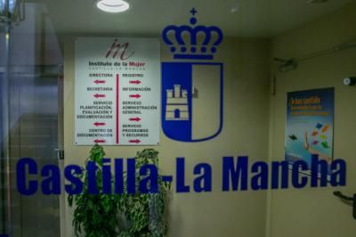 CLM lucha por reducir la brecha de género en el ámbito laboral