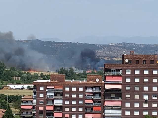 26 personas y 7 medios trabajan en el incendio forestal de Talavera