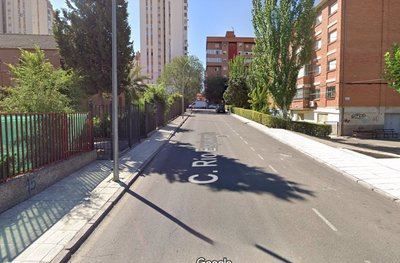 Rescatan a dos menores atrapados en la terraza de un piso de Toledo